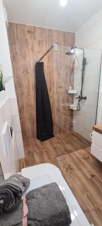 61 - Apartamenty Siedlce - Nowy Apartament W Centrum Przy Ul 3 Maja 51A Buitenkant foto